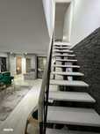 Casa parter+etj+foisor/living 600 mp teren,zona Lilieci , str.Rozelor