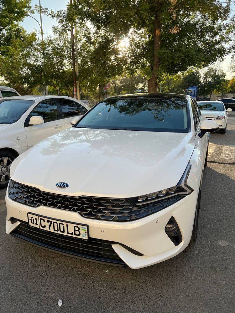 Kia k5 продается срочно