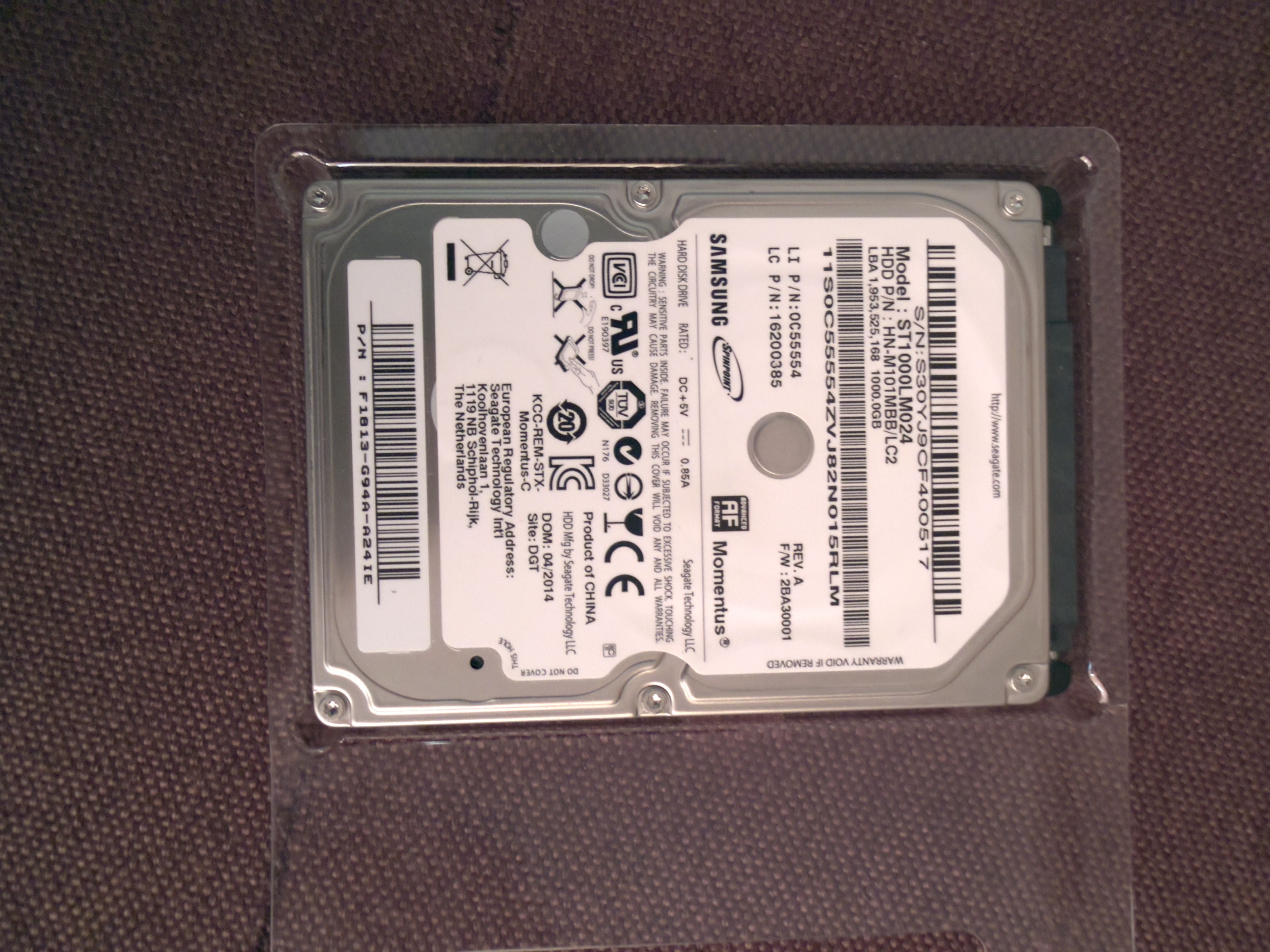 Seagate Samsung Spinpoint Momentus hard disk drive (HDD).