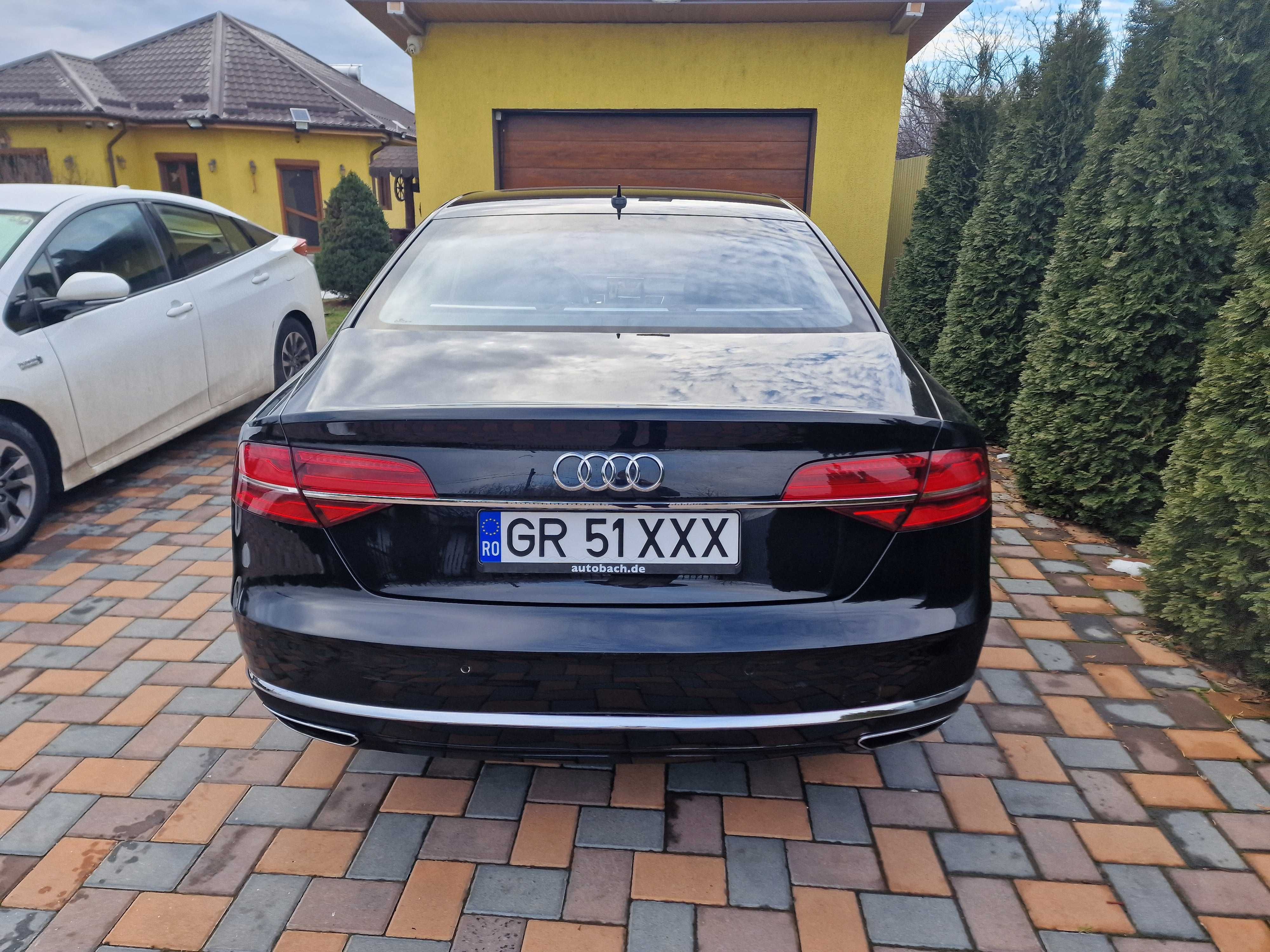 Audi A8 2015. Fără schimburi.