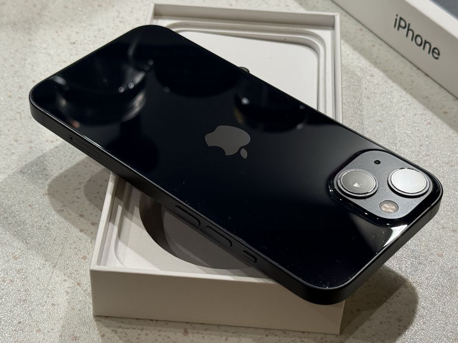 iPhone 13 256GB Black – Перфектен, 100% Батерия