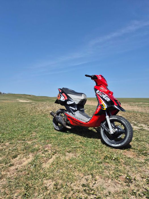 Vând scuter beta ark 49cc 2t