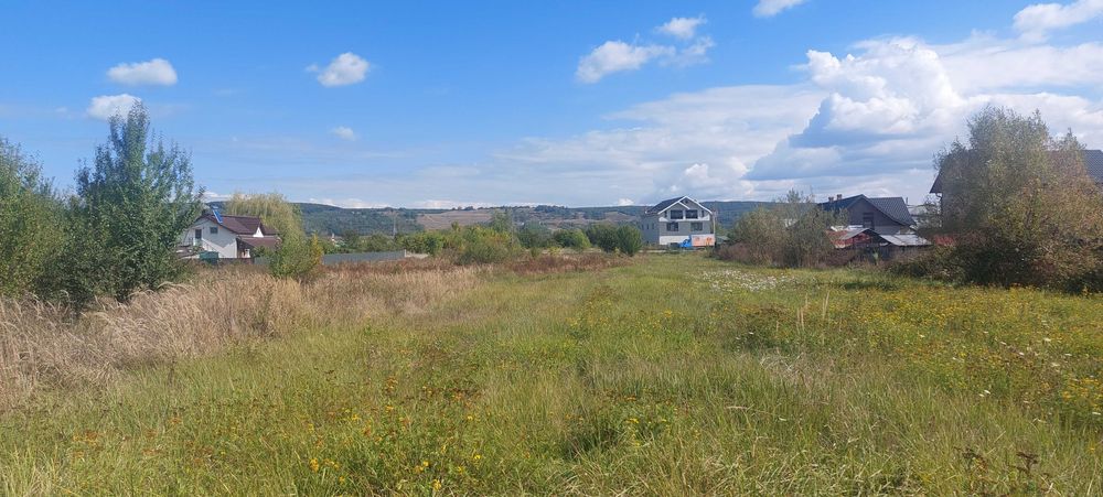 Vand 4352 mp teren in Bascov cu deschidere 22m la DN7C