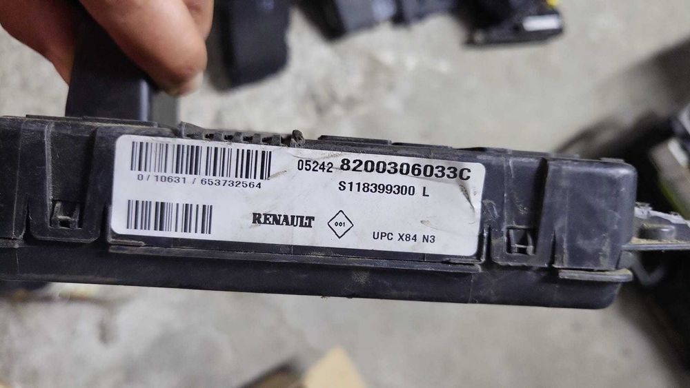 Tablou Sigurante Renault Megane 2  Cod 8200306033C