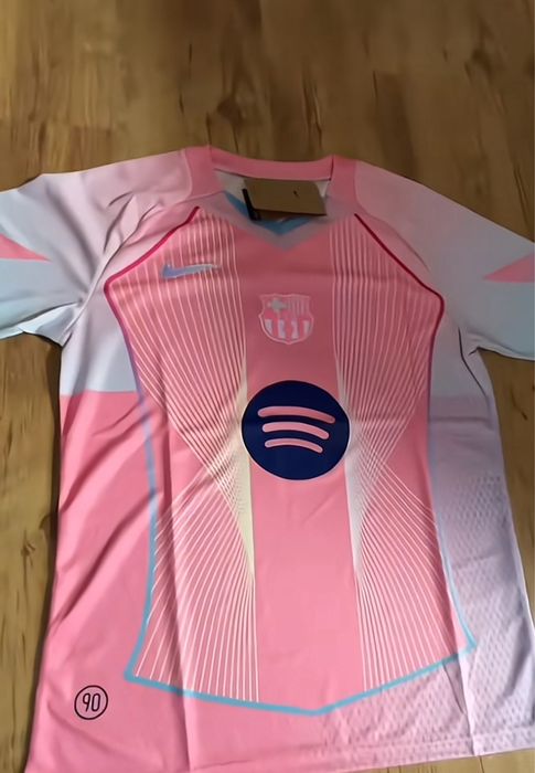 Tricou de fotbal cu barcelona, roz editie limitata