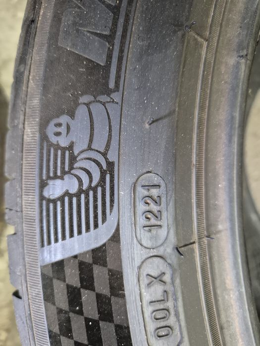 265 45 21  O BUCATA Anvelopa de vară Michelin Pilot Sport 4