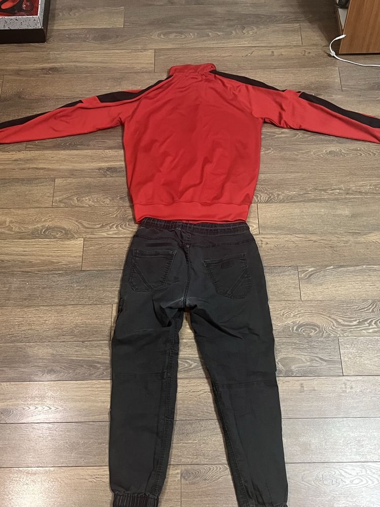 Продавам дрехи(ellesse, adidas)