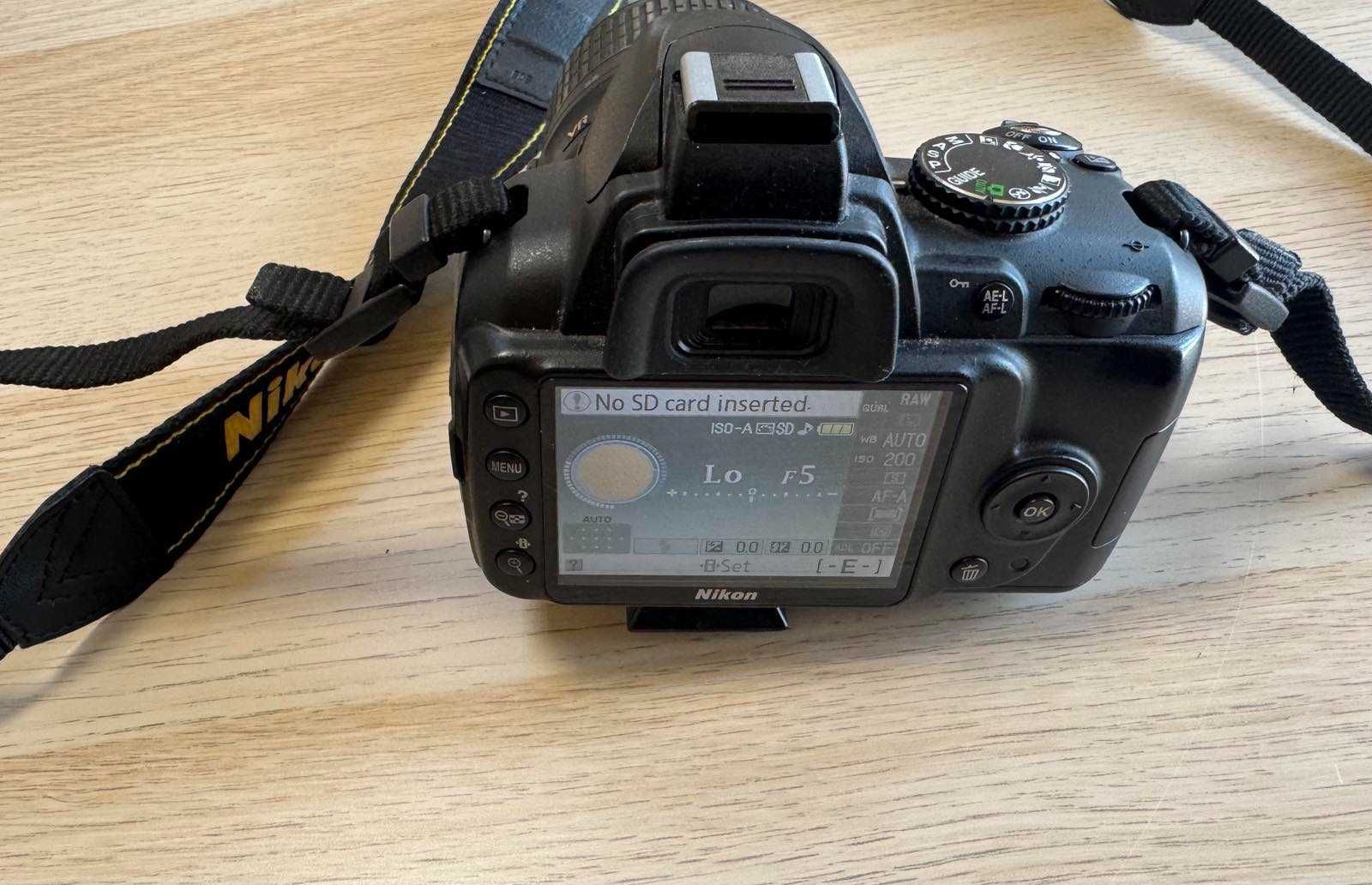 Фотоапарат  Nikon D3000  с два обектива , пълен комплект ! Намален !