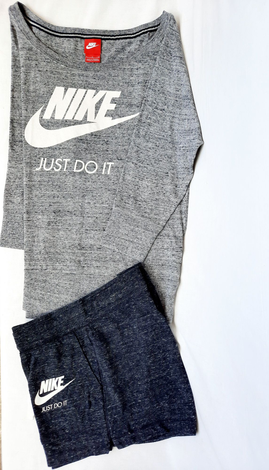 Nike дамски къси панталони