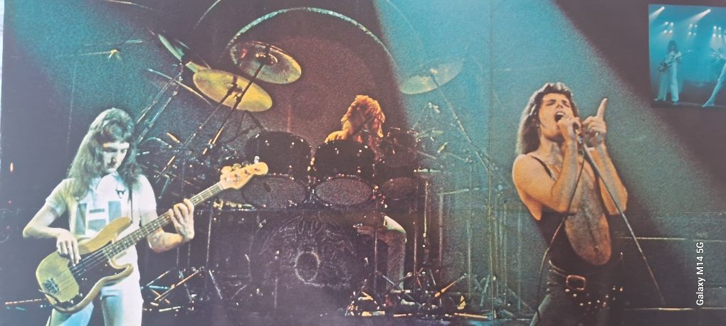 Цветной плакат группы QUEEN журнал POSTER АНГЛИЯ 43см×59см