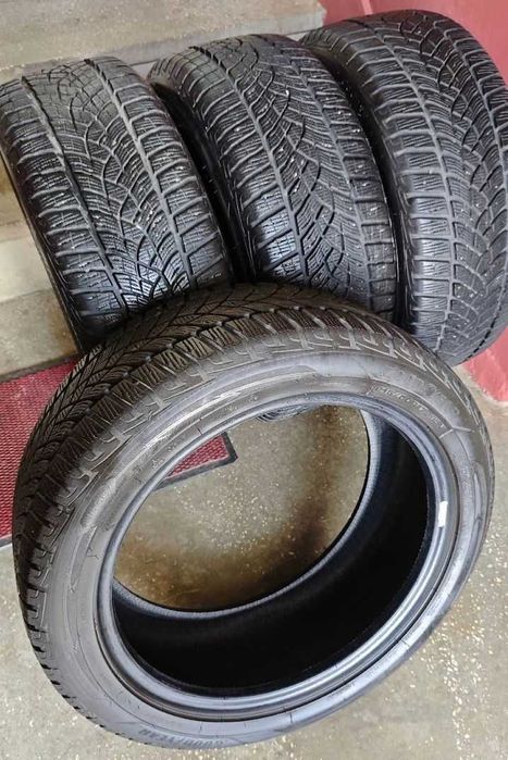 Anvelope de iarna 215 50 R17 Goodyear Ultragrip Performance