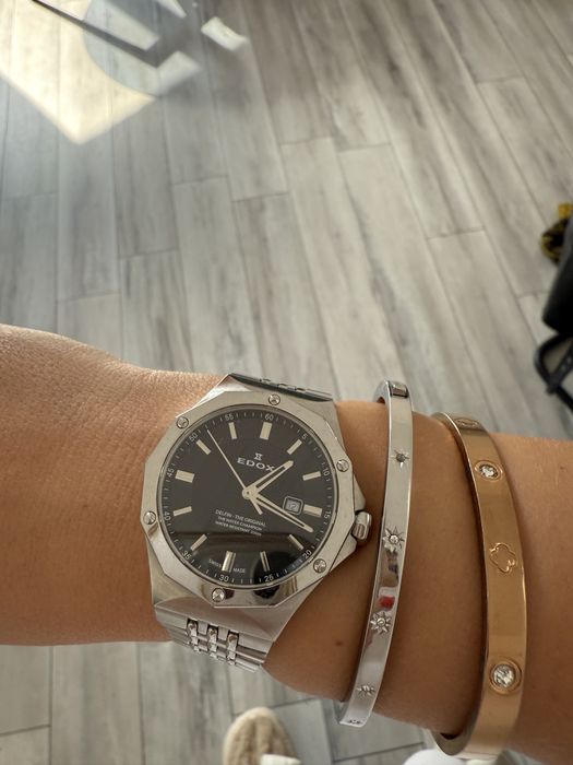 Ceas Edox pe baterie , fara defecte . Detin si zalele in plus