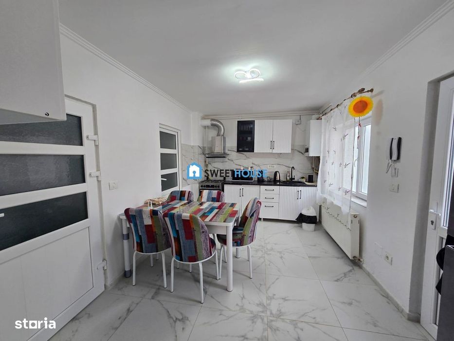 Casa cu doua apartamente in zona centrala Fagaras