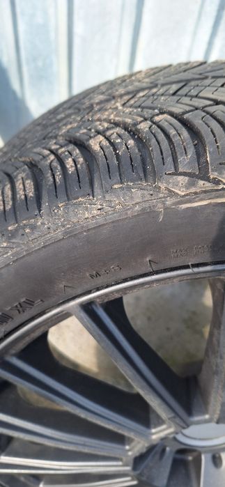 Vând Jante R18 cu Cauciucuri FRONWAY FRONWING A/S 245/40r18 all-sezon