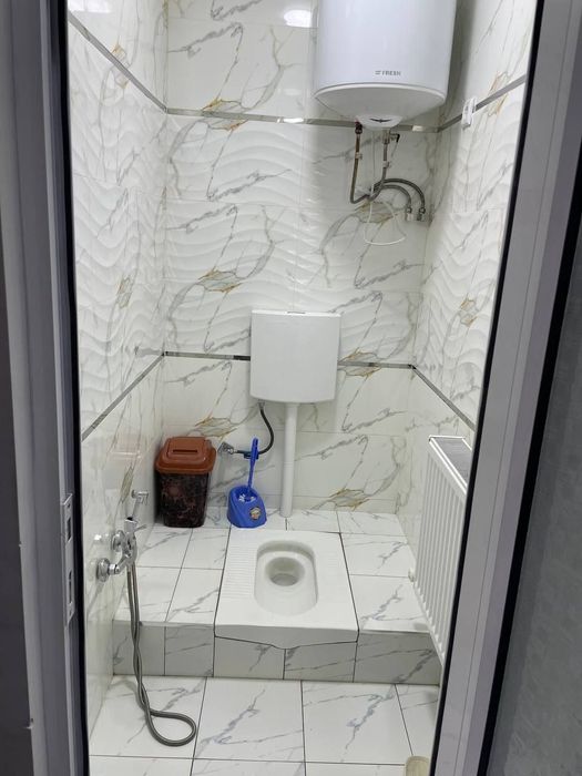 Oybek metro yonida 3 minutlik yo'l