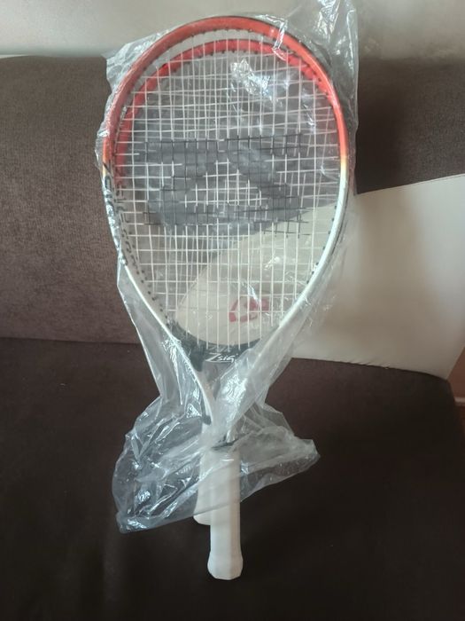 Продавам 2 броя тенис ракети