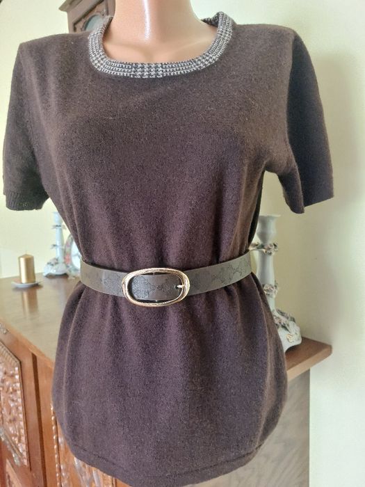 Pulover maro fin si elegant din lana si vascoza