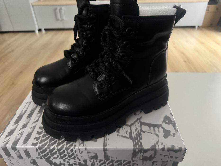 Ghete dama Gryxx piele Nr 38, ca noi!