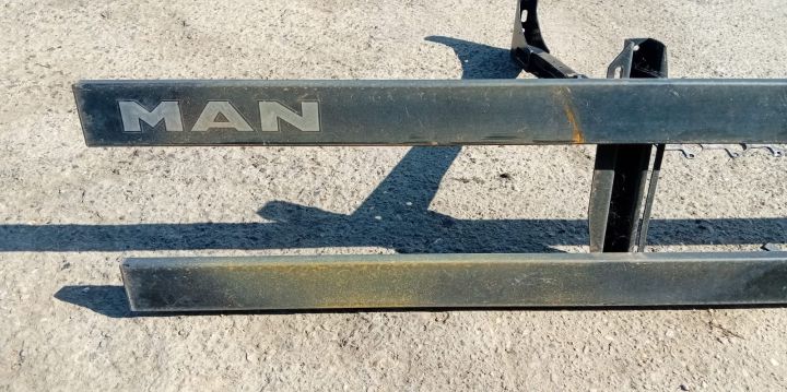 Laterală protectie camion MAN TGL 7.150 generatia