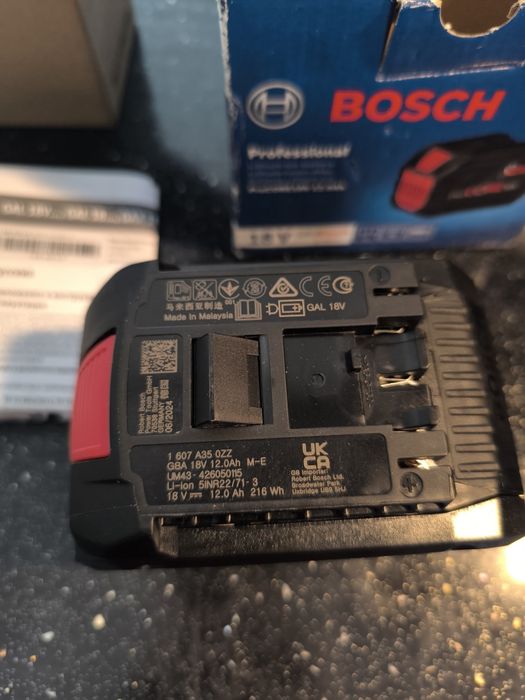 Акумулаторна батерия Bosch ProCORE18V12.0Ah