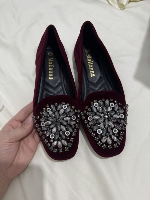 Oyoq kiyim ayollarniki Женская обувь