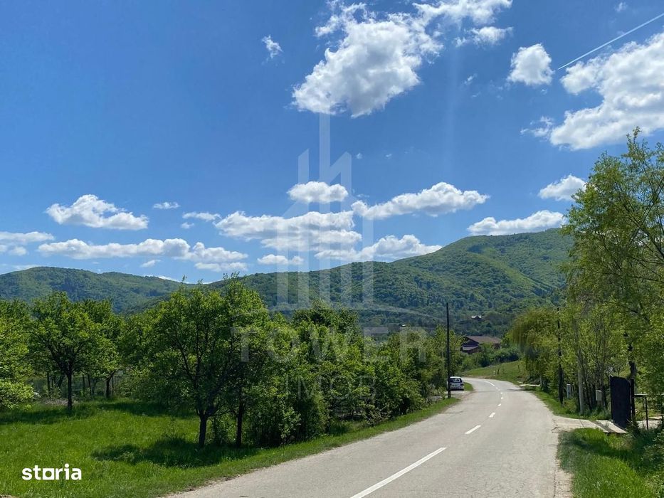 Teren intravilan 1200 mp – utilități la poartă, zonă exclusivistă Sibi