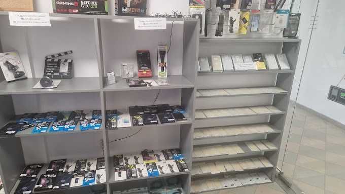 Продавам бизнес 3в1. Онлайн магазин със сервиз за компютри и телефони.