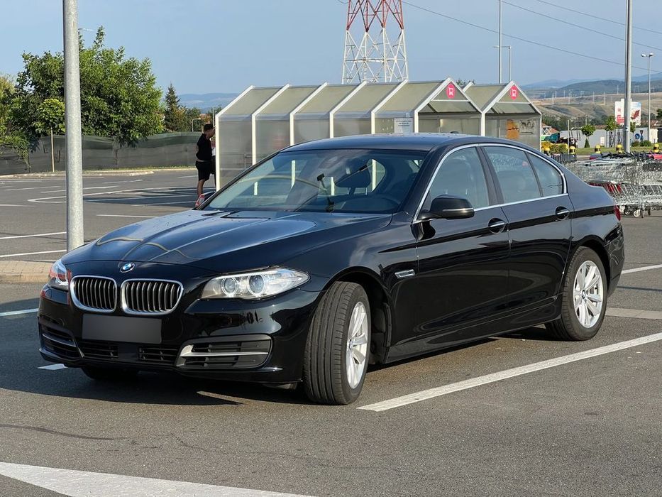 BMW Seria 5 BMW 520d xDrive/Euro6/Heads-Up Display/Senzori+Camera/Xenon/Incalzire