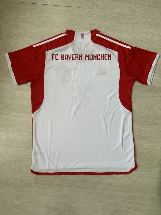 Футболна тениска