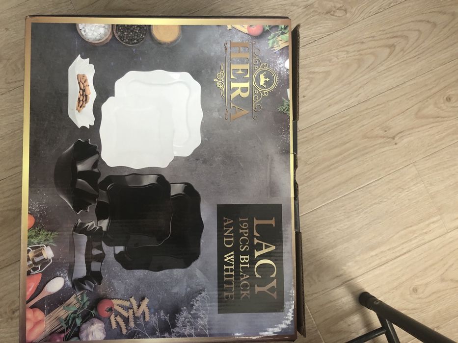 Set 19 piese, farfurii si boluri