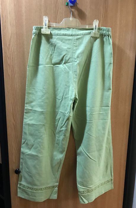 Pantaloni verde deschis 3 sferturi
