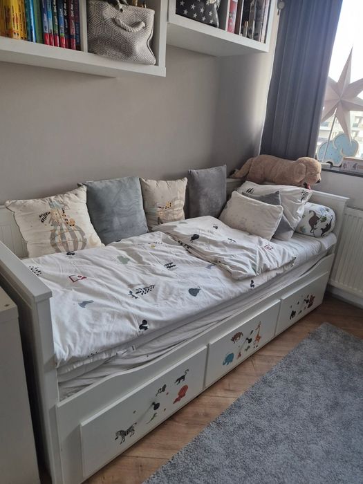 Divan Ikea Hemnes