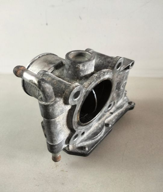 Clapeta acceleratie  2.0 diesel RF7J136BO Mazda 5 CR (facelift) seria