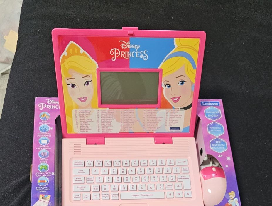 Детски образователен лаптоп с принцеси на български език