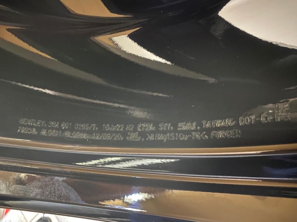Jante Originale Bentley Bentayga 22 cu anv.IARNA sau Vara