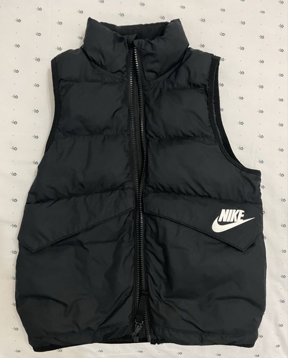 Дамски елек NIKE