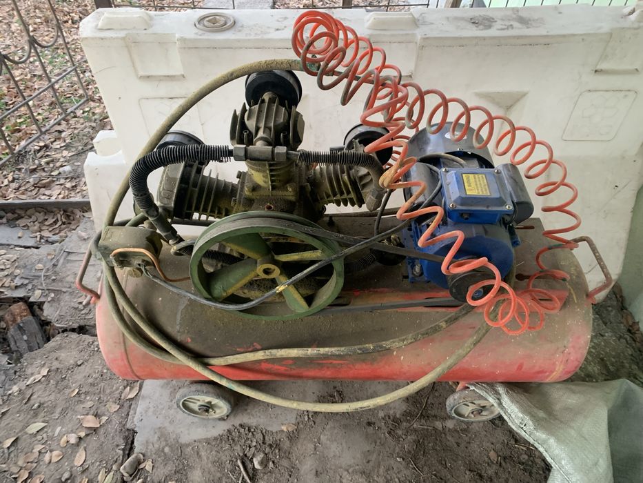 Продам компрессор