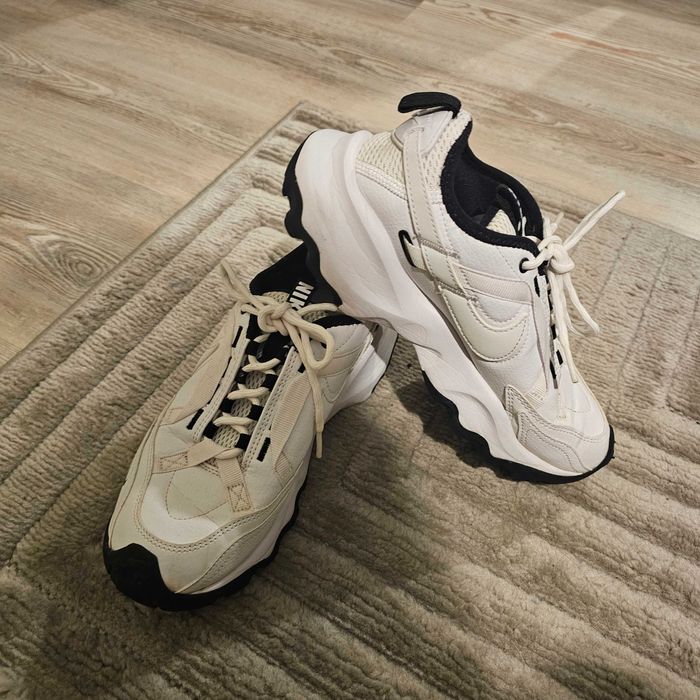 Nike TC 7900 бял цвят