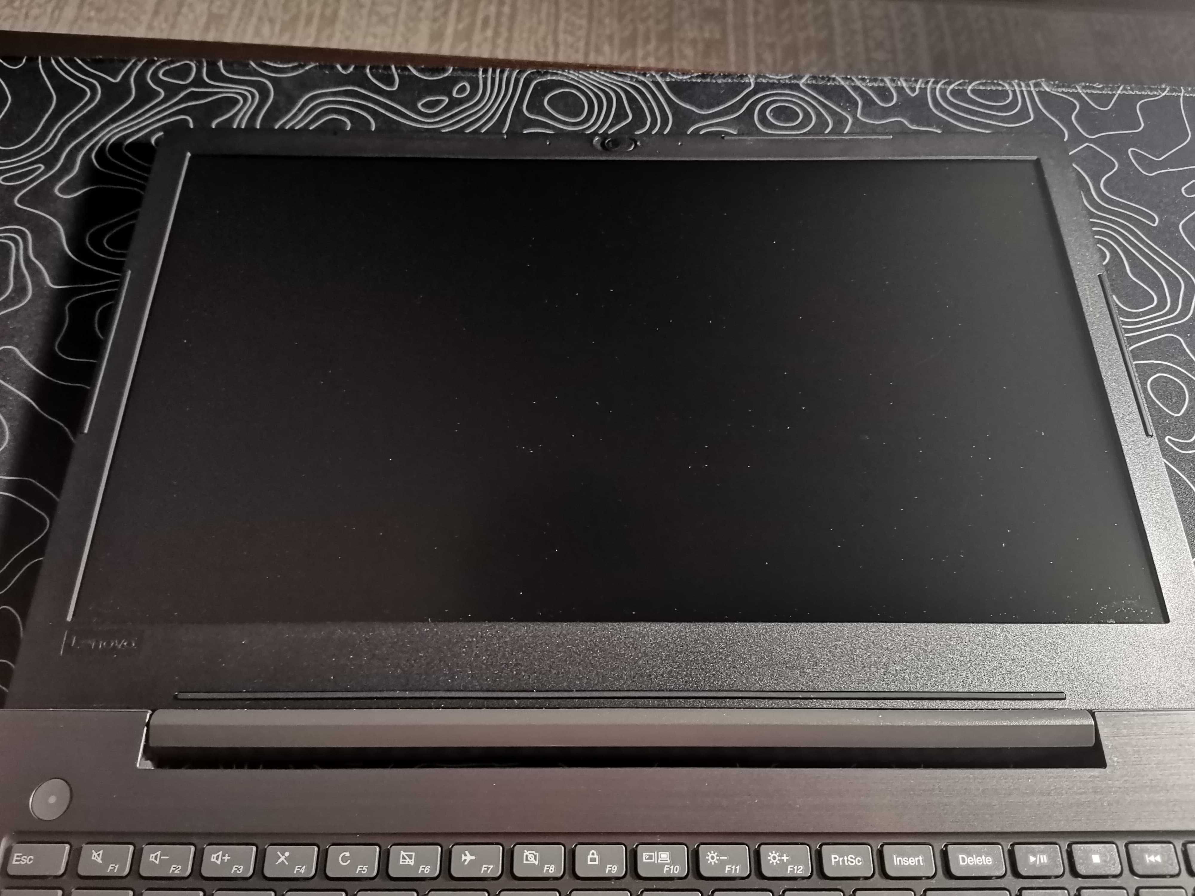 Laptop Lenovo V330-15IKB