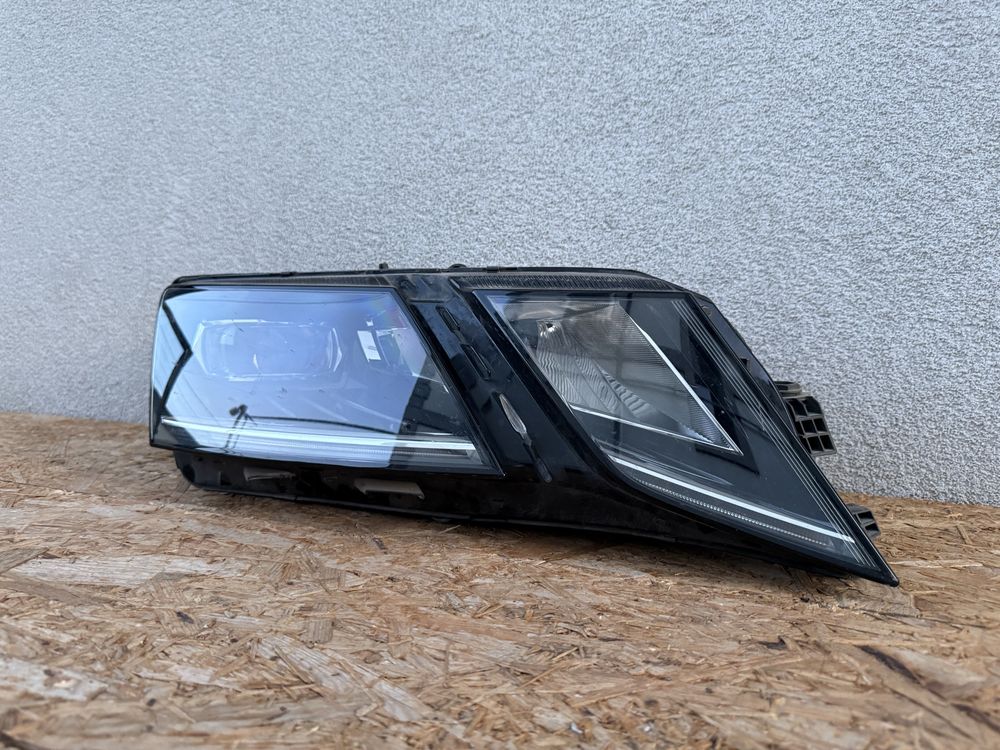 Far dreapta Skoda Octavia 3 III Facelift Full LED Original Europa
