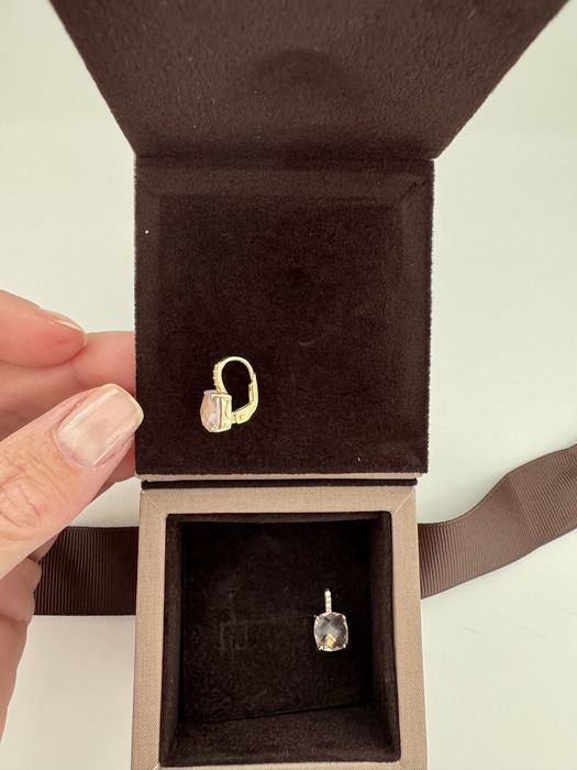 Cercei aur galben Teilor, Cruce aur alb Teilor