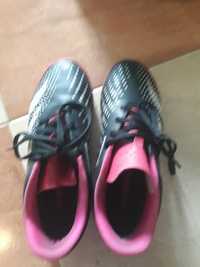 обувки за футбол