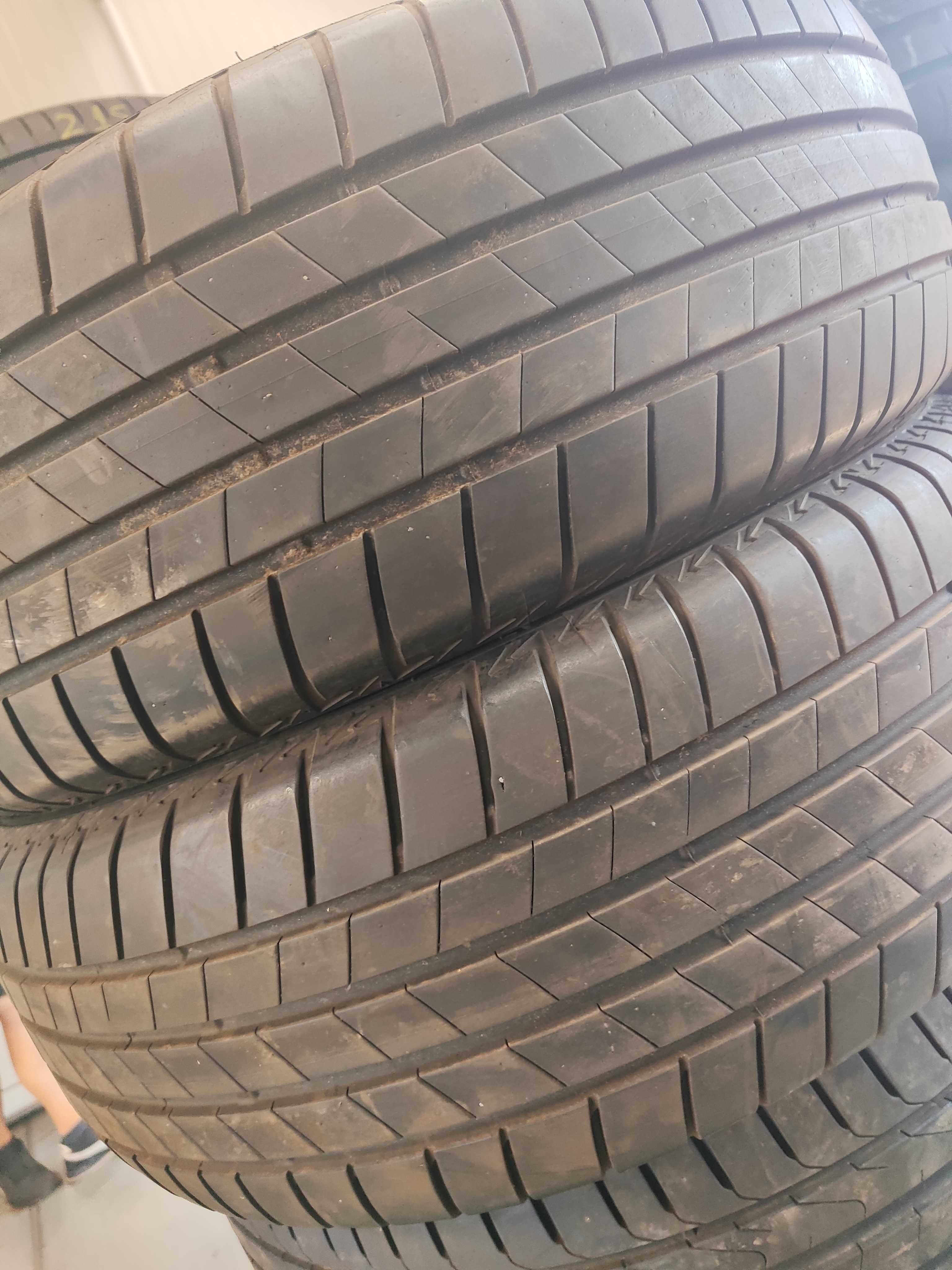 2бр.летни гуми 215/60/17 Bridgestone