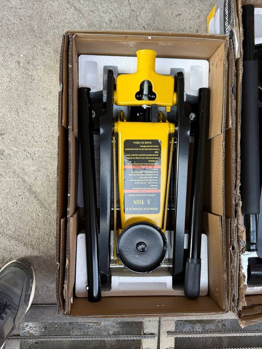 Гидравлический домкрат  damkirat