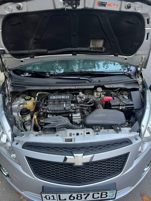 Spark moshina sotiladi