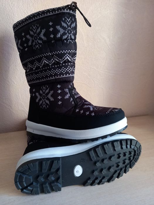 Срочно продам сапоги женские зимние 38 размер.