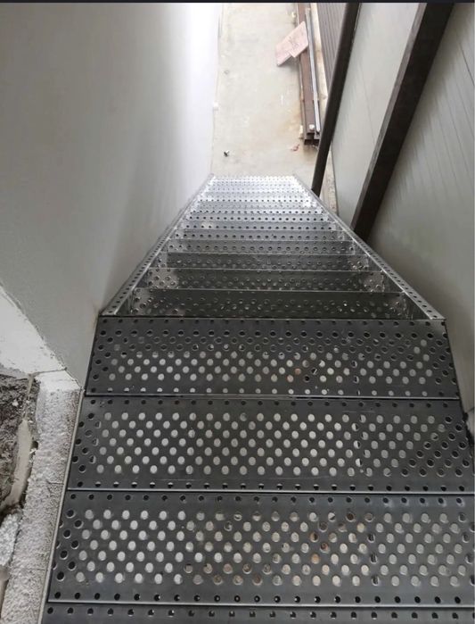 Scara metalica zincata