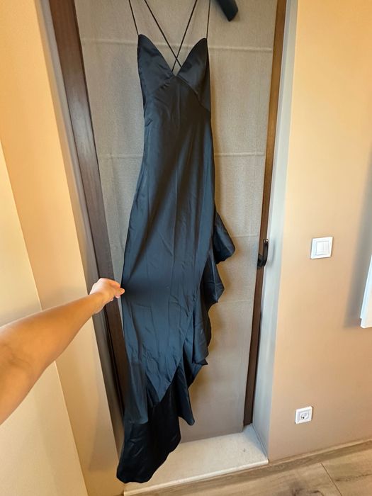 Вечерна или просто лятна сатенена рокля