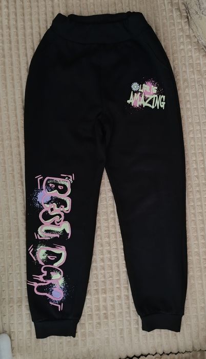 Pantaloni trening  7-8 anii