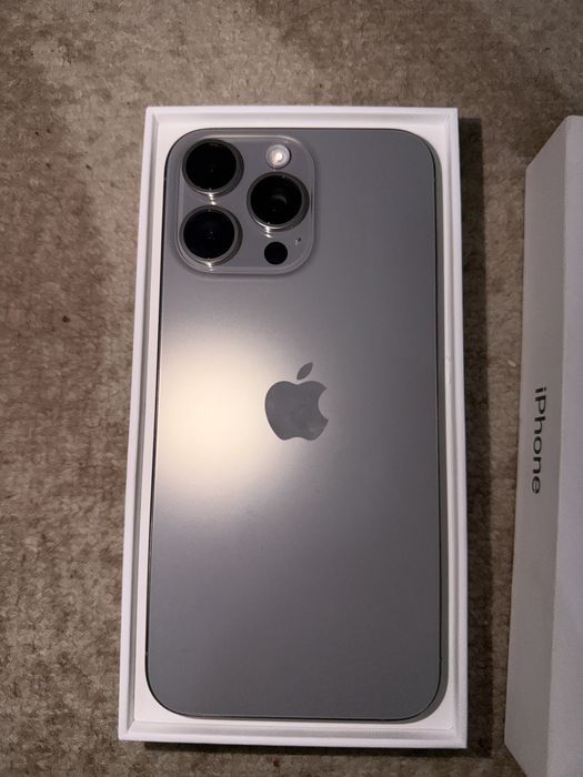 Iphone 15pro max 256gb